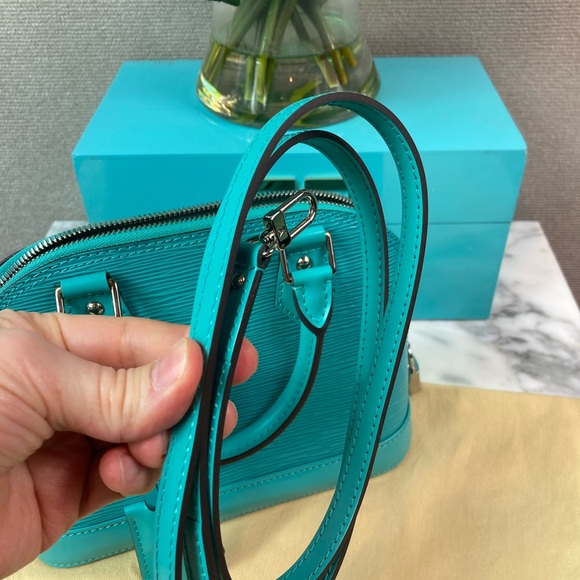 NWOT Brand New Authentic Louis Vuitton LV Blue Aqua BB Epi Alma Satchel Bag - Picture 11 of 11